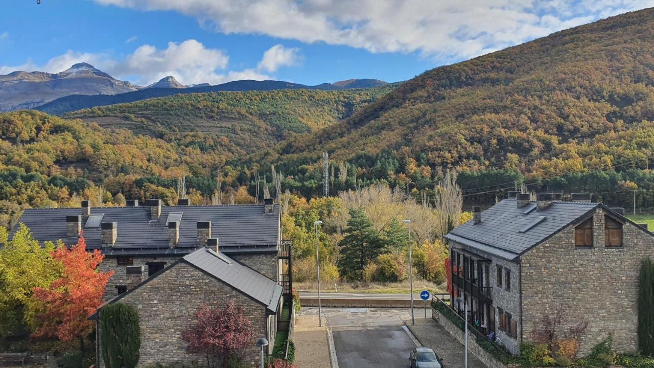 Fabuloso Apartamento Con Vistas A La Montana El Abedul Luga 23 Castiello De Jaca Exterior photo