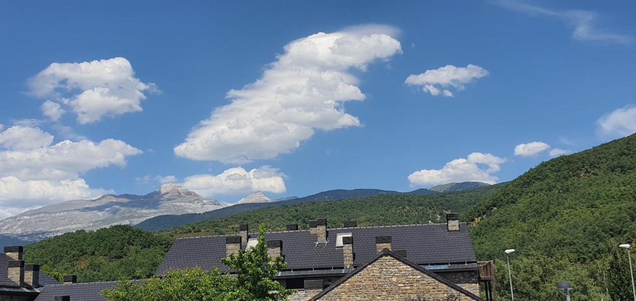 Fabuloso Apartamento Con Vistas A La Montana El Abedul Luga 23 Castiello De Jaca Exterior photo